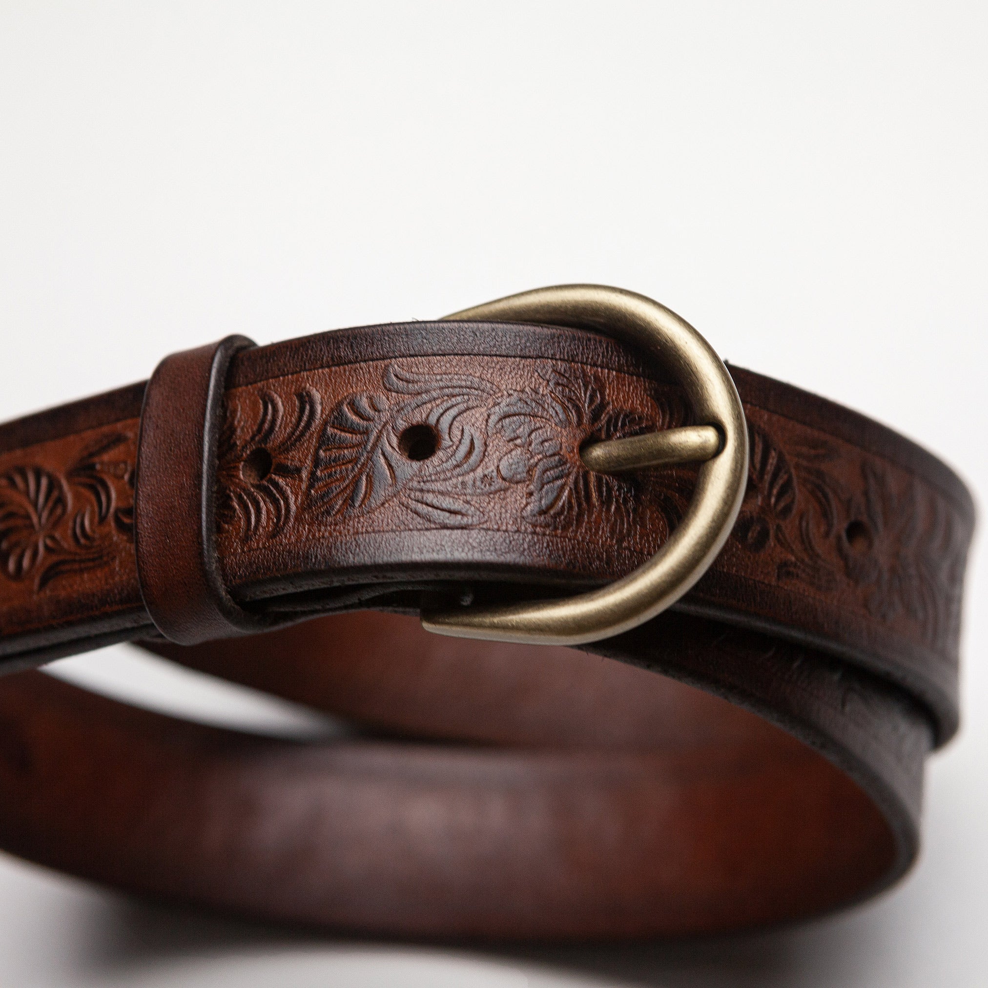 Classic Belt with Engraving in Antique Brown
