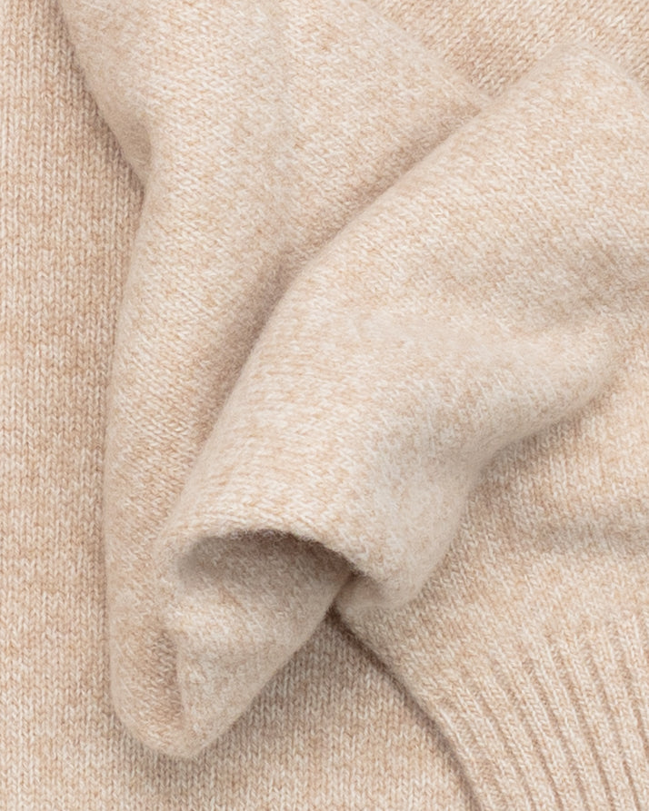 Seamless Crewneck in Natural