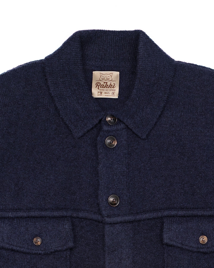 The Bounty Hunter Shirt in Navy