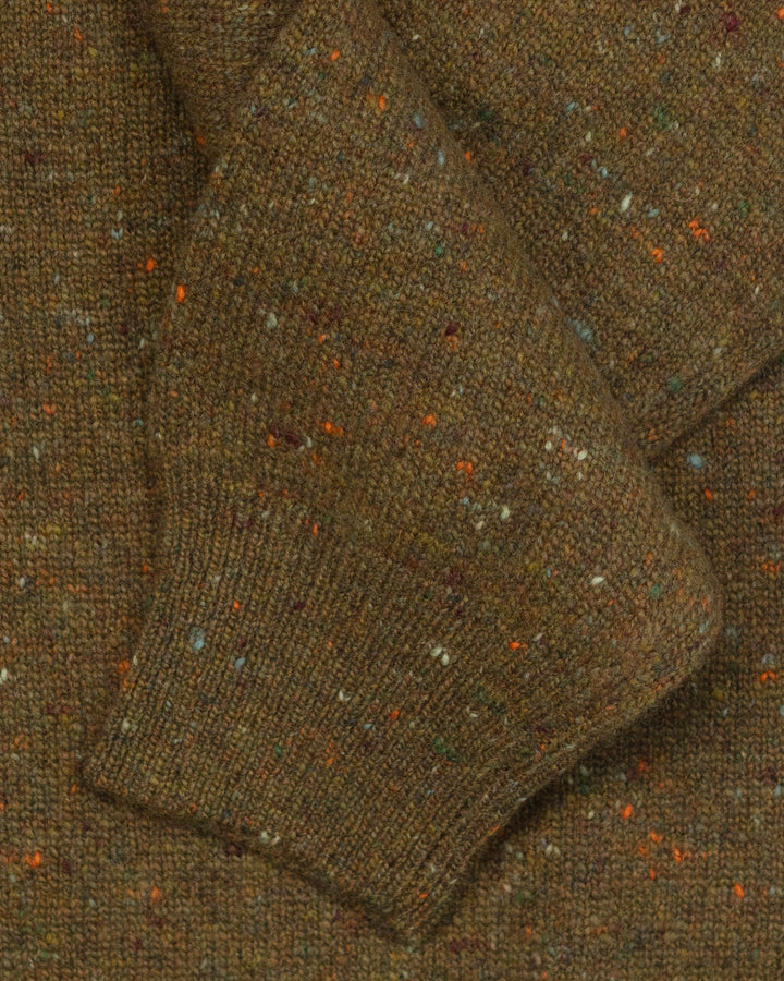 Cashtweed Crewneck in Olive Donegal