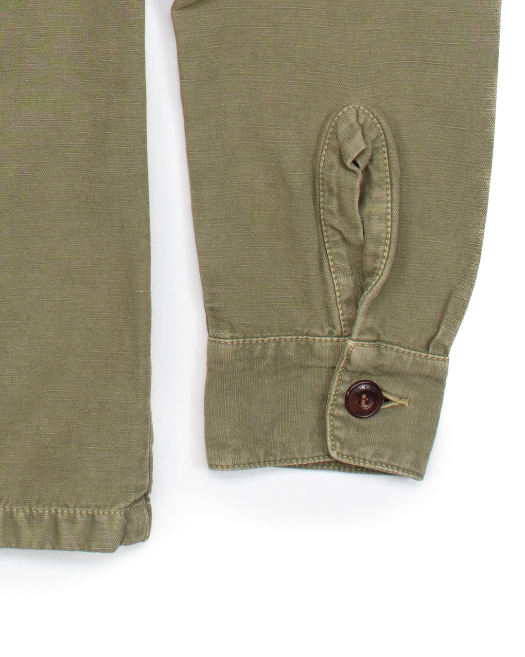 The Acadia Shirt in Military Green