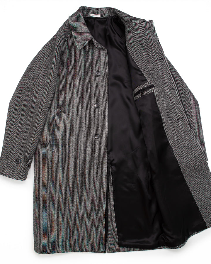 The Zagabria Coat in Herringbone Wool