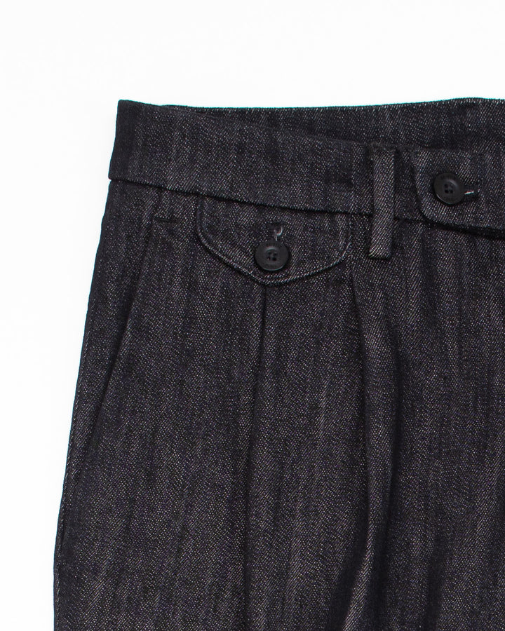 The BG02 Pant in Dark Grey
