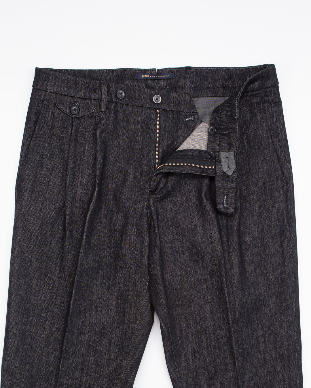 The BG02 Pant in Dark Grey