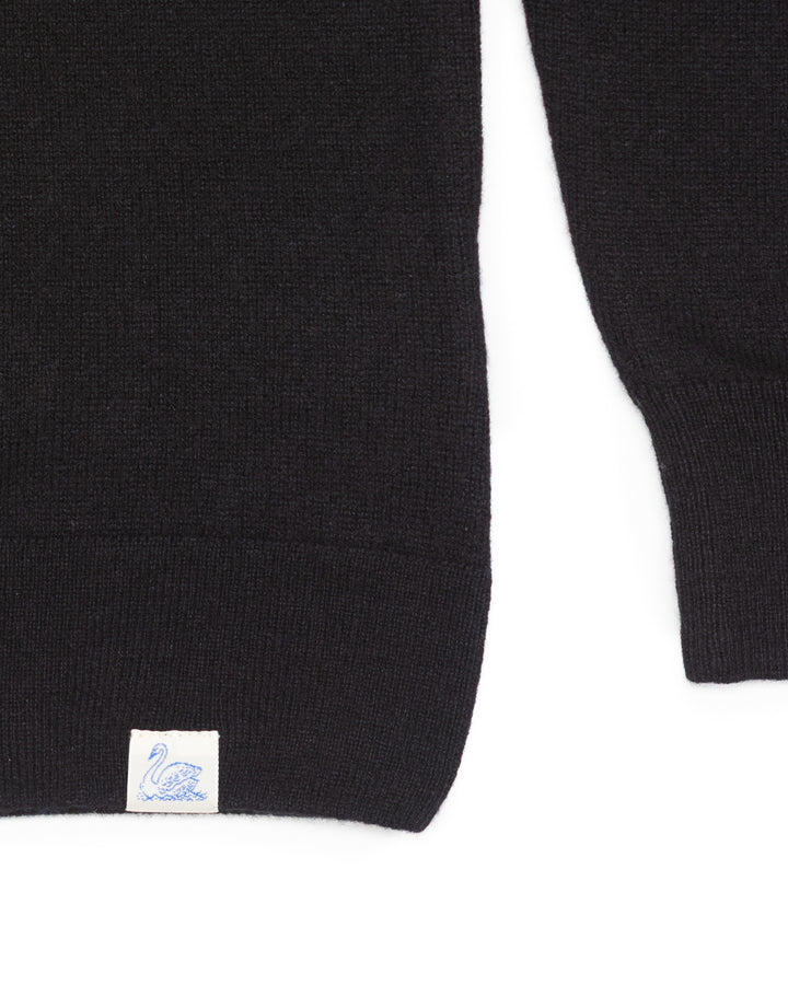 Knitted Polo Shirt in Deep Black