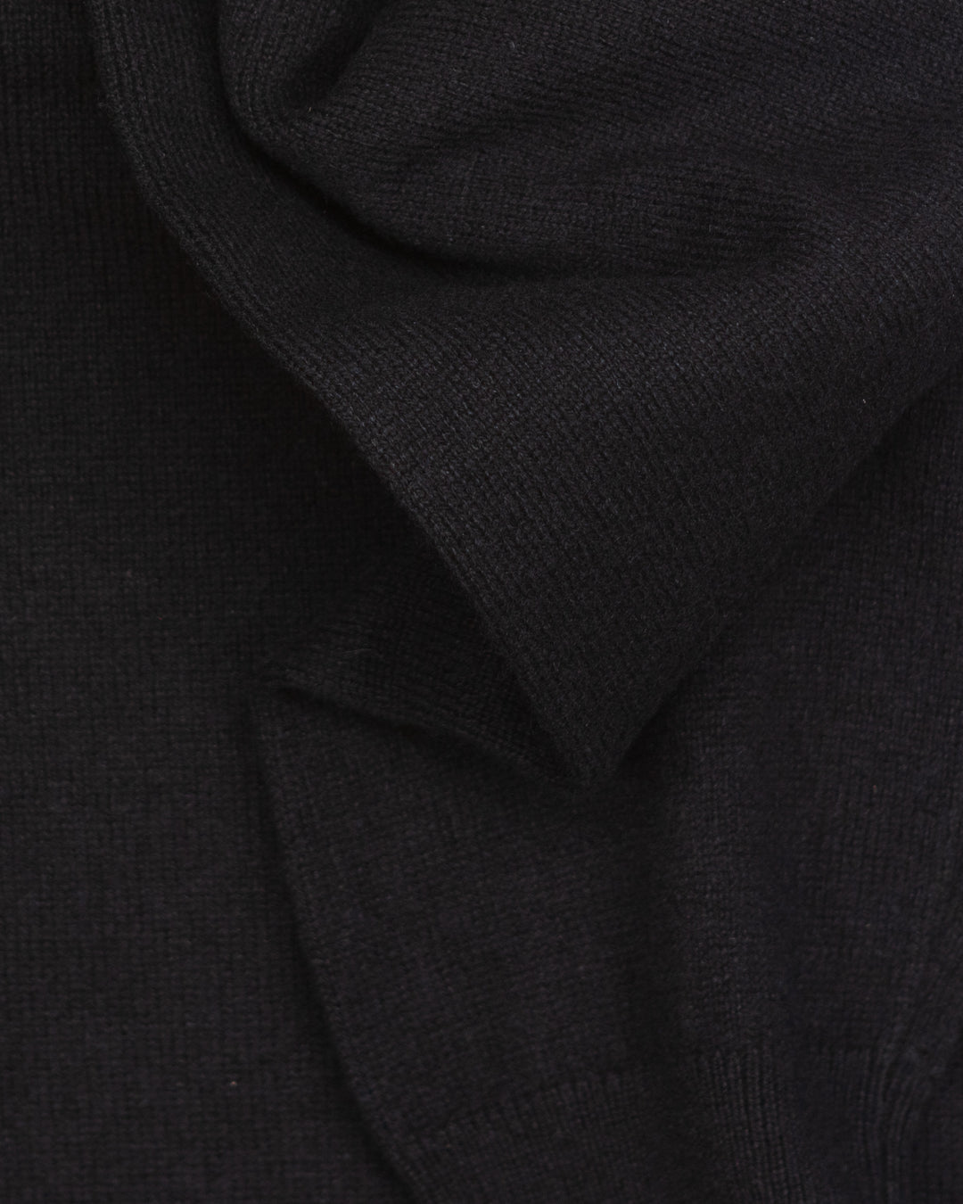 Knitted Polo Shirt in Deep Black
