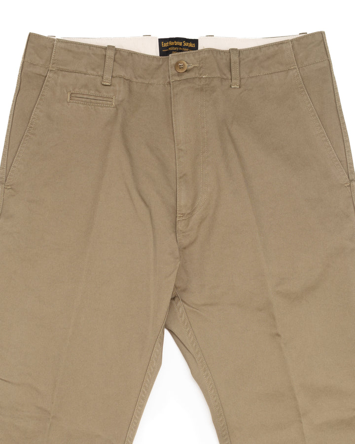 Axel in Beige Gaberdine