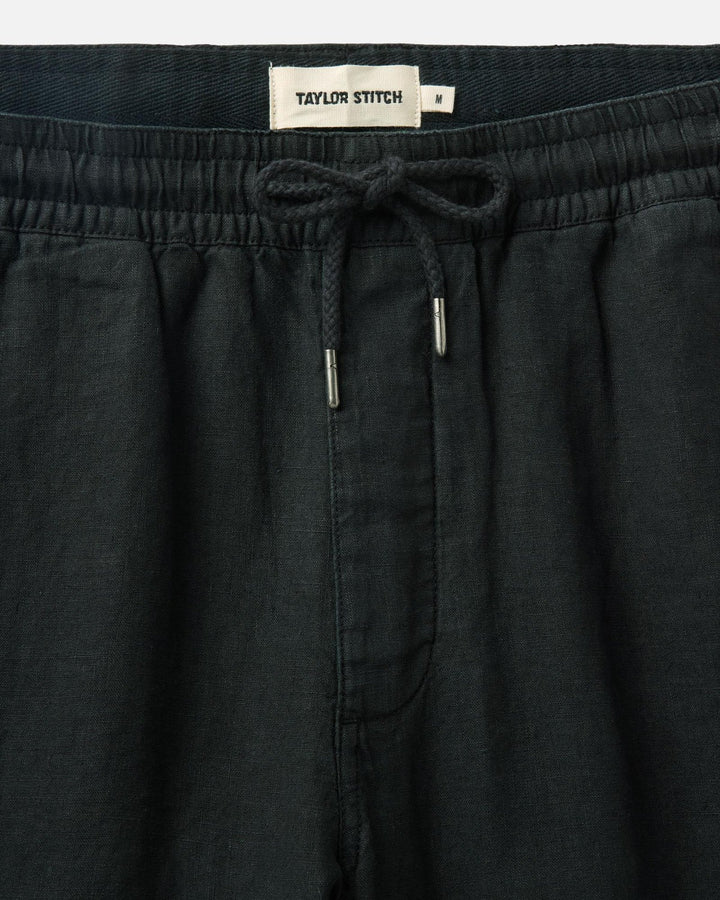 The Apres Short in Coal Hemp