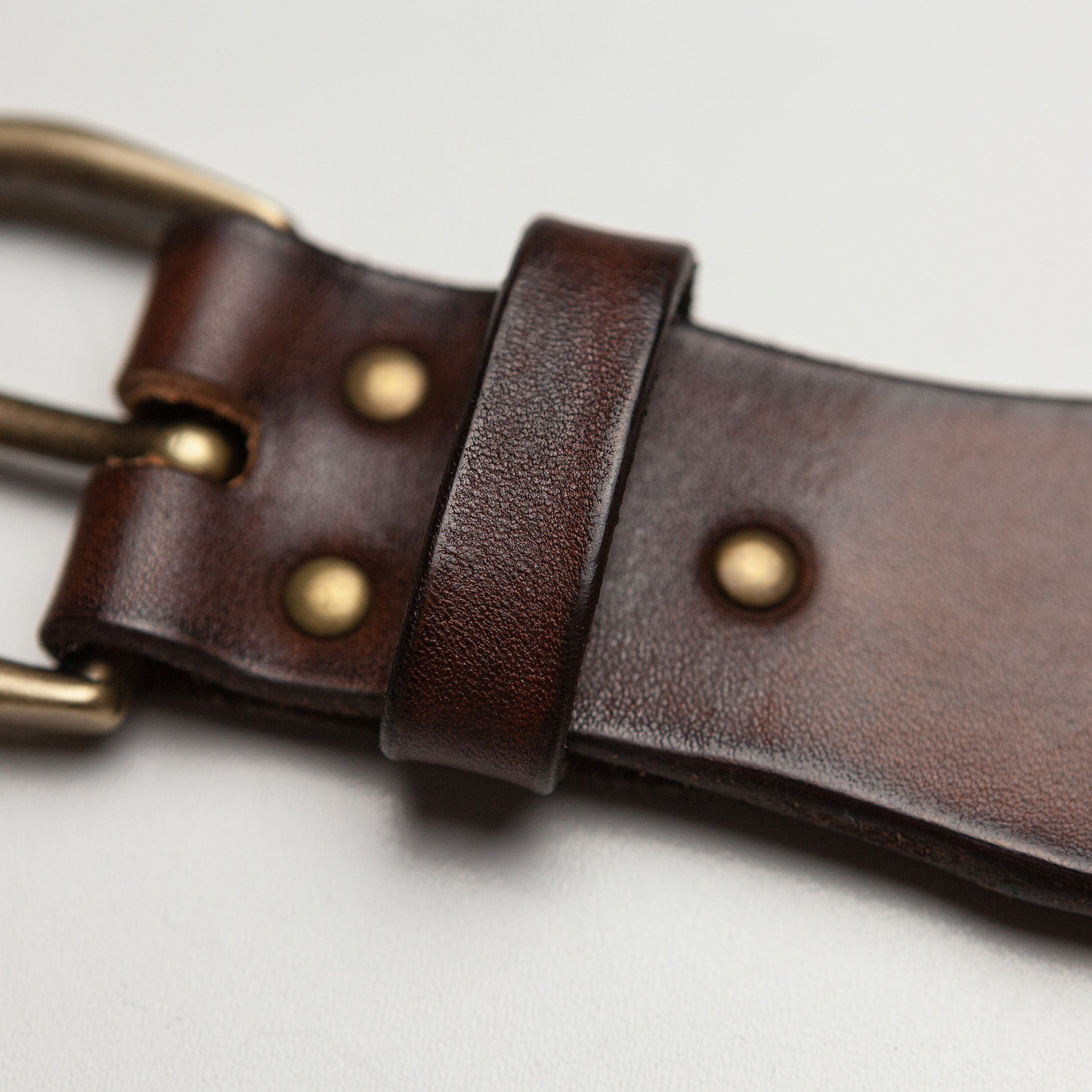 Classic Belt in Antique Brown — The Revive Club