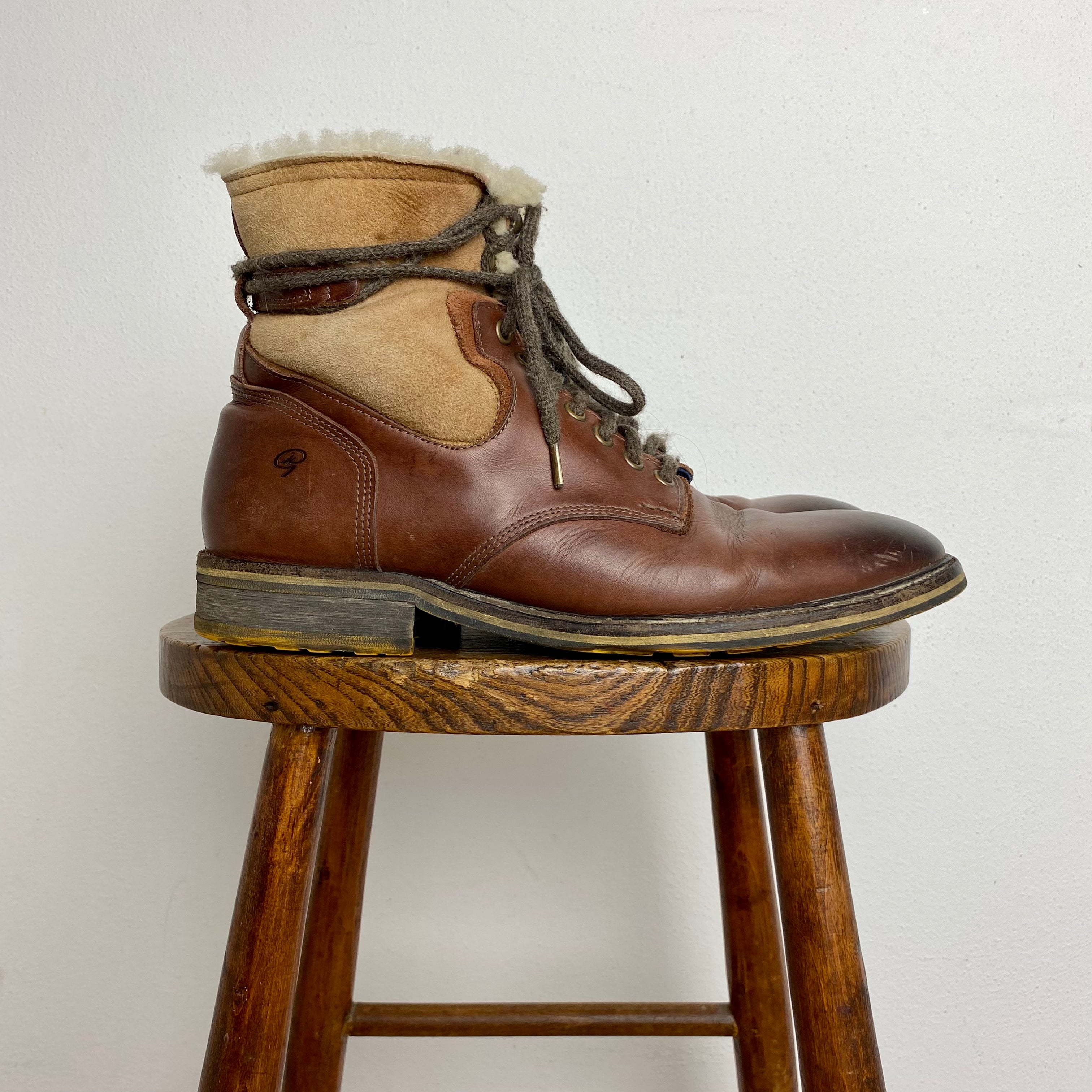 Lace-up Boots wit Wool Lining - EU 43